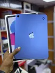 Apple iPad (2025) 256GB Blue - 1
