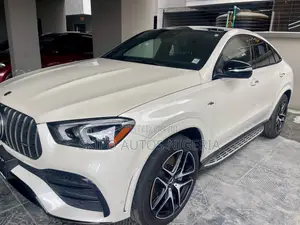 Mercedes-Benz AMG GLE 53 4MATIC 2021 Fari