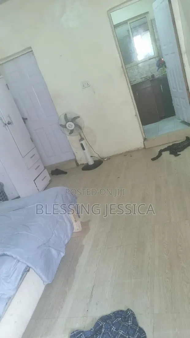 Gidan Kwana Mai Kayayyaki 1 Bedroom a Ilasan don Sawa - 1