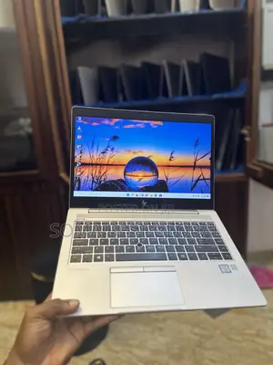Laptop HP EliteBook 840 G6 - Core i7, 8GB RAM, 256GB SSD