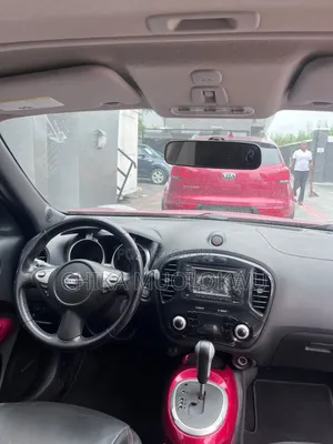 Nissan Juke S 2013 Burgundy Crossover