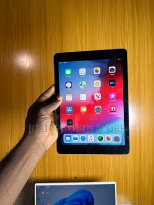 Apple iPad Air 16GB Silver