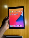 Apple iPad 9.7 (5th Gen) 32GB Silver - 2