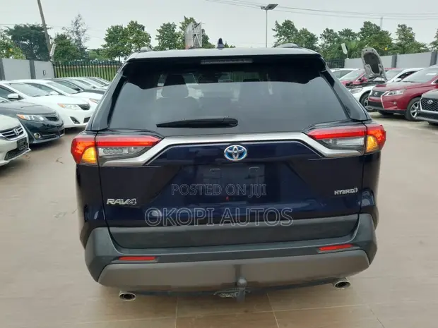 Toyota RAV4 2020 Hybrid Blue - 1