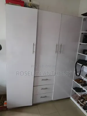 Wardrobe da Bag Rack - Fari