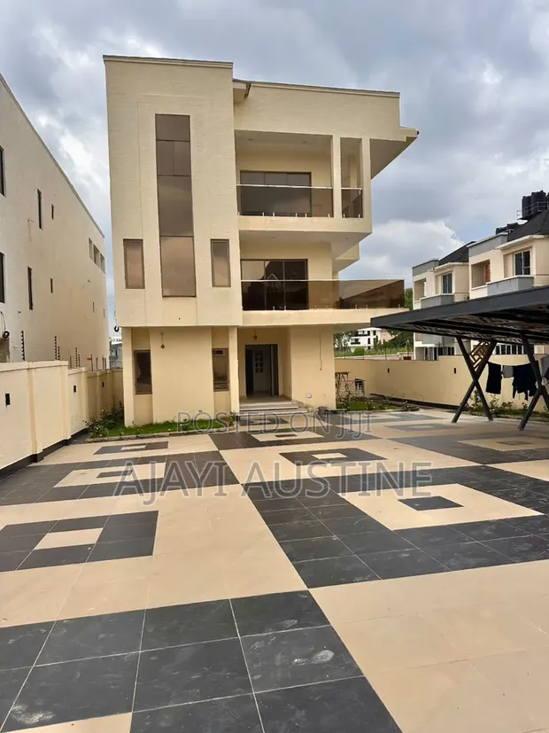 5-Bedroom Duplex mai Pool & Elevator a Guzape, Abuja - 1