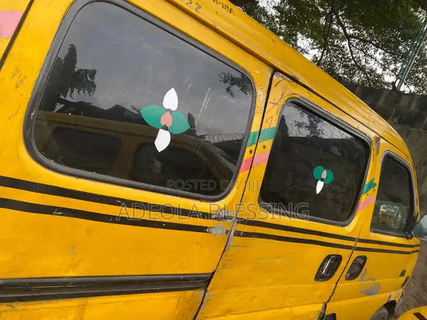 Suzuki Every 2008 Yellow Mini Bus - 1
