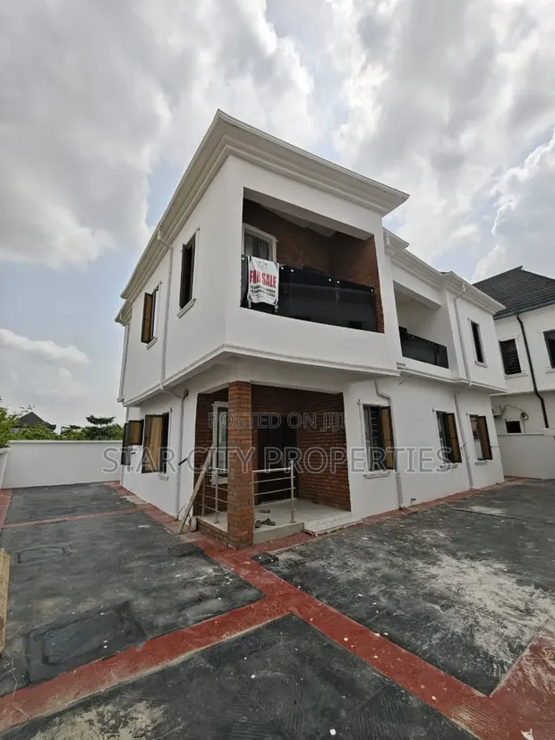 4 Bedroom House with BQ in Greenfield Estate, Isheri North - 1
