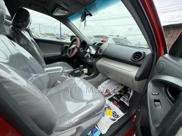 Toyota RAV4 2011 Jaja - 1
