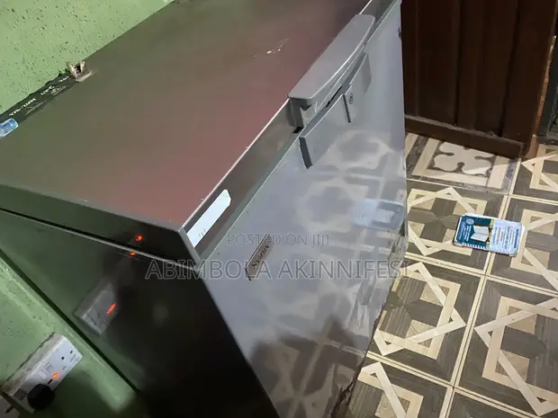 Syinix Chest Freezer 145L - 1