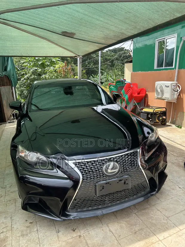 2017 Lexus IS 350 AWD Black - 1