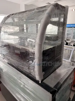 Counter Top Cake Display Chiller (Curve Glass) 3 Feet