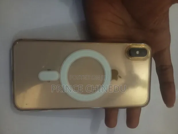 Apple iPhone XS Max 256GB Gold - 1