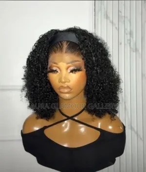 Wig ɗin Pixie Curls Mai Araha - Akwai Launi na Ruwan Inabi