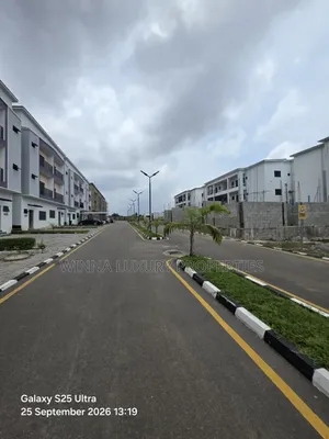 5 Bedroom Terrace Duplex Don Sayarwa a Lokogoma, Abuja