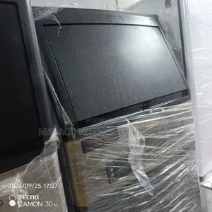 Brand New 91 Cubes Ice Cube Machine
