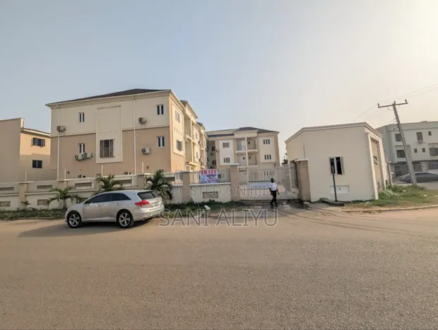 5-Bedroom Townhouse/Terrace a Marbel Homes 2, Jahi Don Siyarwa - 1