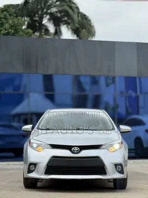 Toyota Corolla LE Sedan ta 2015