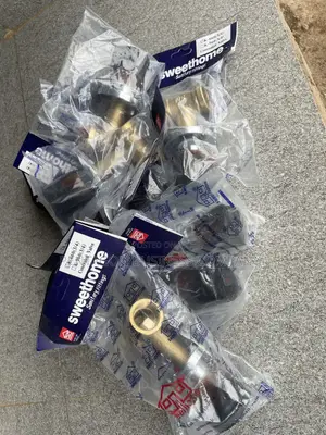 Sweethome Brass Stop Valve 25mm Female