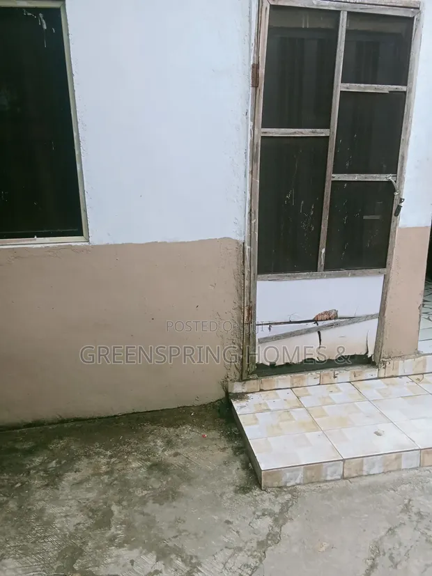 Gidan Kwanciya na Bedroom 1 a Startimes Estate, Ago Palace Way don haya - 1