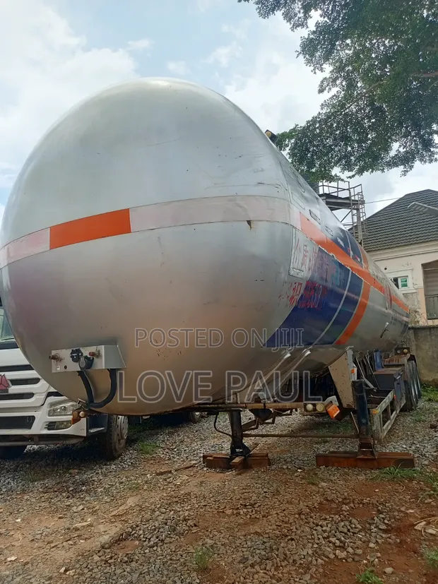 Foreign Used 30 Ton Semi Bridger LPG Tank - 1