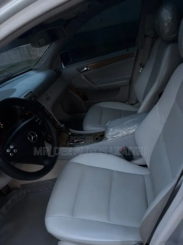 Mercedes-Benz C230 2007 Silver - 1
