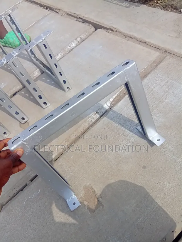 300mm Galvanized Cable Tray Hanger Stand - 1