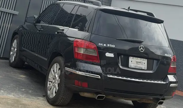 Mercedes-Benz GLK-Class 2011 Black - 1
