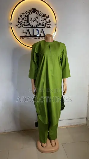 Elegant Green Two-Piece Set with Matching Trousers