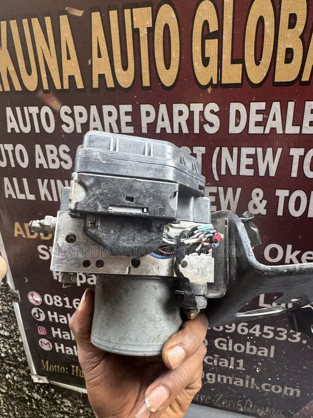 Lexus RX350 ABS Pump 2013-2015 - 1