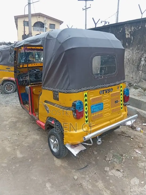 TVS King Deluxe Plus iTouch Start 2024 Yellow - 1