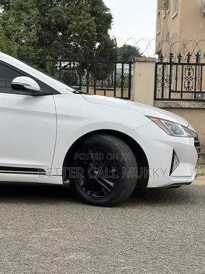 2020 Hyundai Elantra Sport