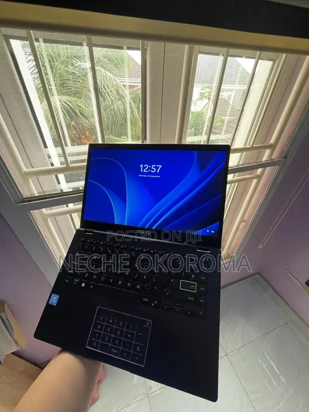 Asus Vivobook Go 14" Laptop (Used) - 1