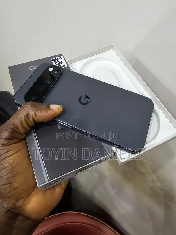 Google Pixel 10 Pro XL 256GB Black - 1