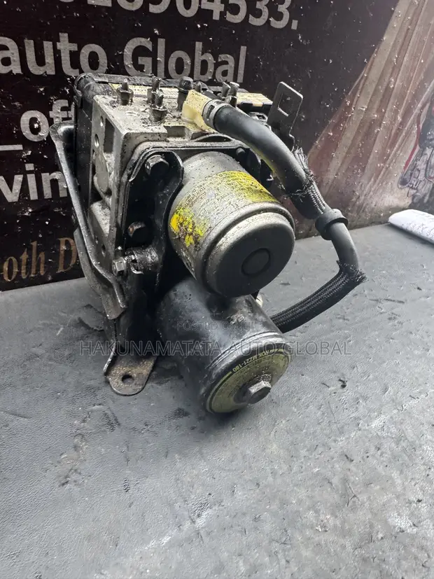 Toyota Highlander Hybrid / Lexus RX400h ABS Pump - 1