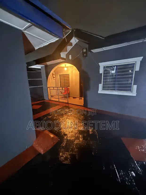 Diamond Haven Service Apartment - 5 Bedrooms - 1