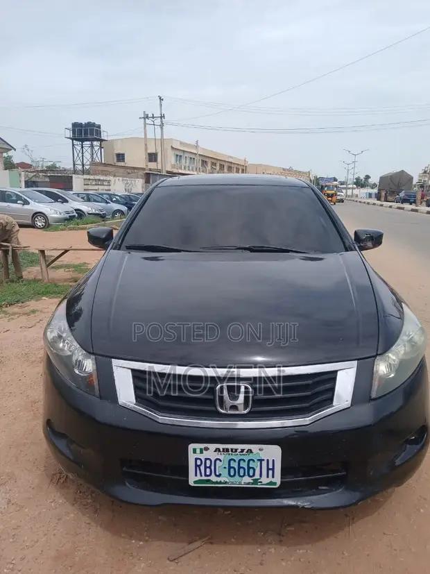 Honda Accord 2010 Black - 1