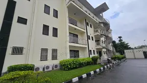 Gidan haya mai dakuna 3 a Ikoyi S.W