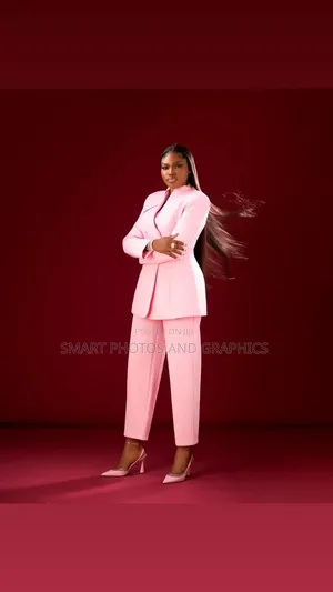 Photoshoot & Editing Package - 1 Hour, 7 Edited Photos