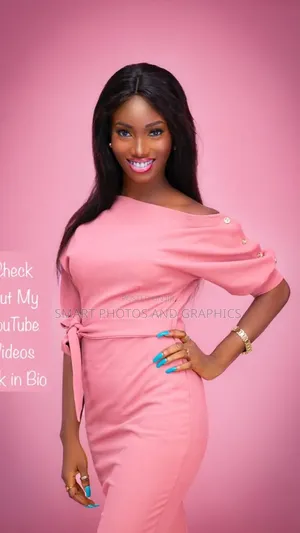 Photoshoot & Editing Package - 1 Hour, 7 Edited Photos