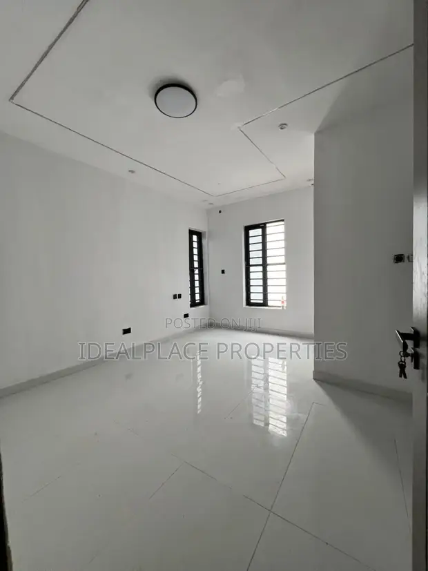 3 Bedroom Semi-Detached Duplex in Ajah - 1
