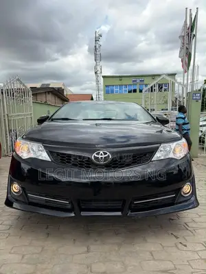 2012 Toyota Camry SE Limited Edition Sedan