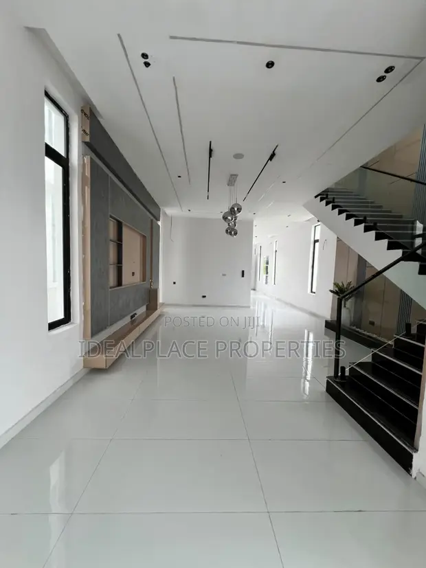 5 Bedroom Duplex with BQ in Ajah - 1