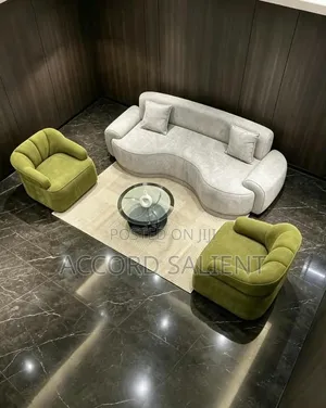 Sofa Mai Zama Bakwai Na Musamman