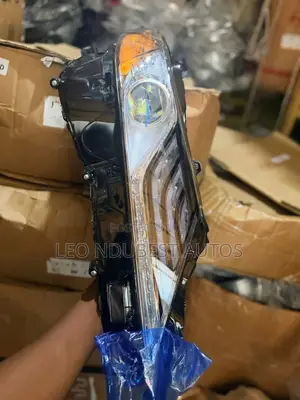 Fitilar Kai ta Toyota Camry (Samfurin 2019 & Ƙari)
