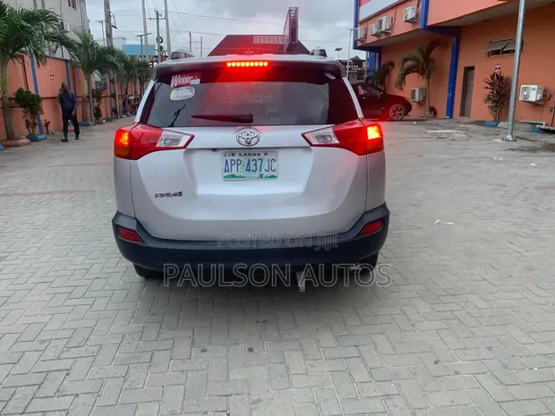 2015 Toyota RAV4 XLE SUV AWD - Sunroof, Navigation - 1