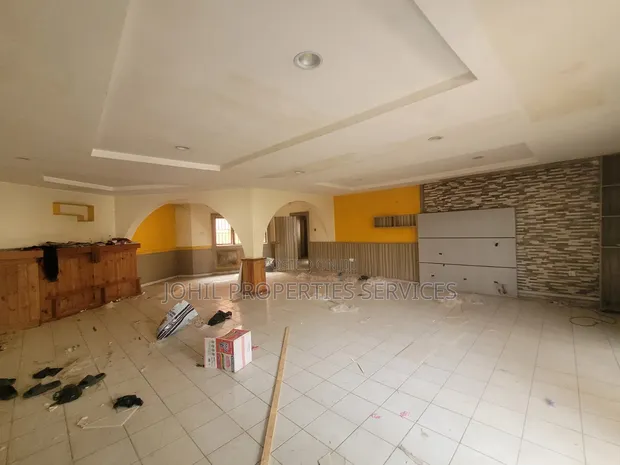 3-Bedroom Block of Flats don haya a Wuse Zone 5 - 1