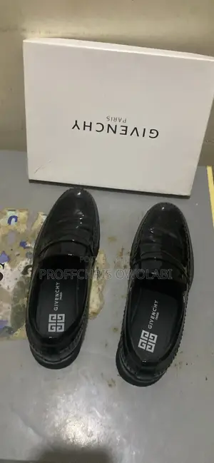 Givenchy Paris Takalmi Baƙi Mai Kyau