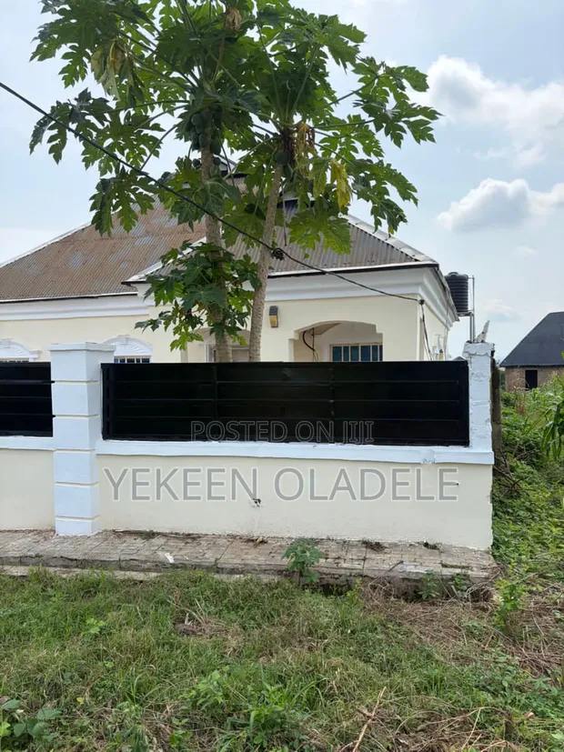 3-Bedroom Bungalow for Sale in Apete, Osogbo - 1