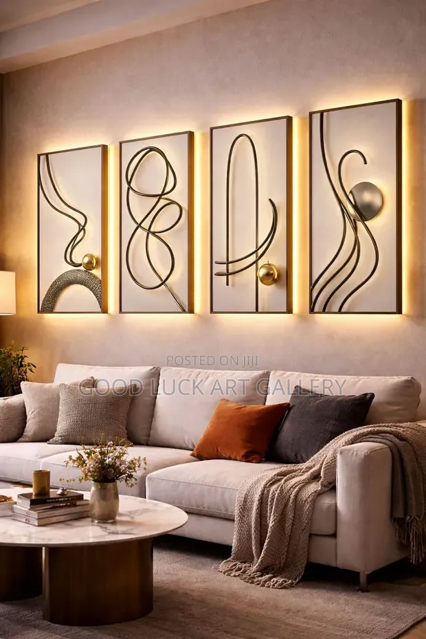 Zane-zanen Zane na Canvas da Goodluck Art Gallery ke Yi - 1